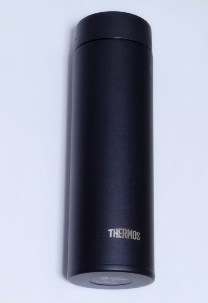 サーモスの水筒JOQ-480